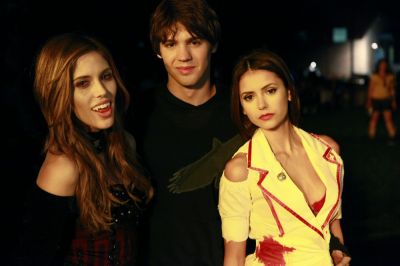 normal_KaylaStevenNina - 1x07 bts